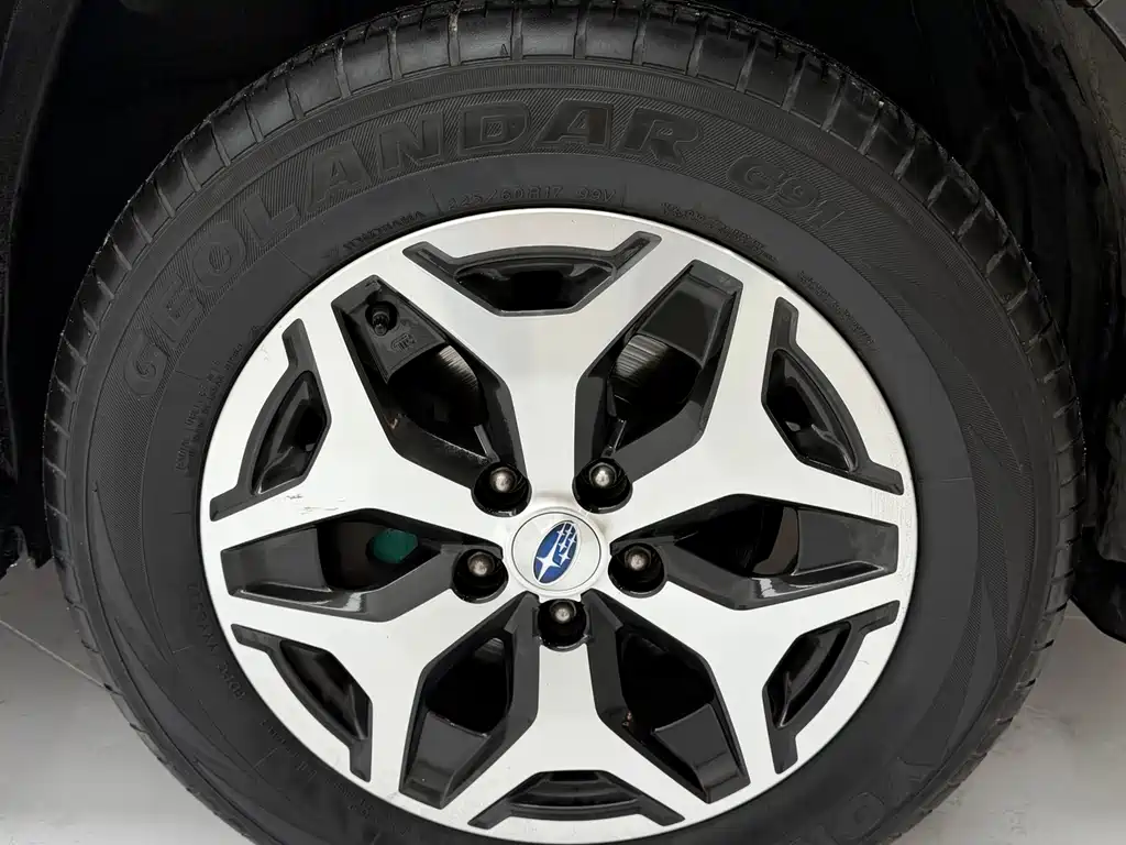 Forester 2022 2.0i AWD Deluxe Edition EyeSight купить на сайте DeffCars