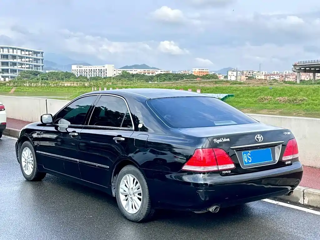 Crown 2007 3.0L Royal Saloon Navigation купить на сайте DeffCars
