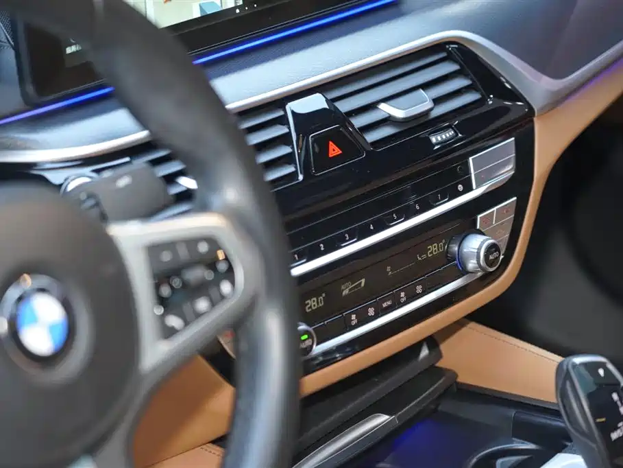 BMW 5 Series imported 2022 facelift 525i M sports package купить на сайте DeffCars