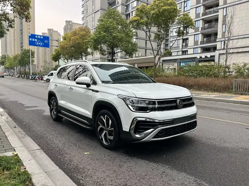 Tuyue 2023 300TSI two-wheel drive full moon version купить на сайте DeffCars