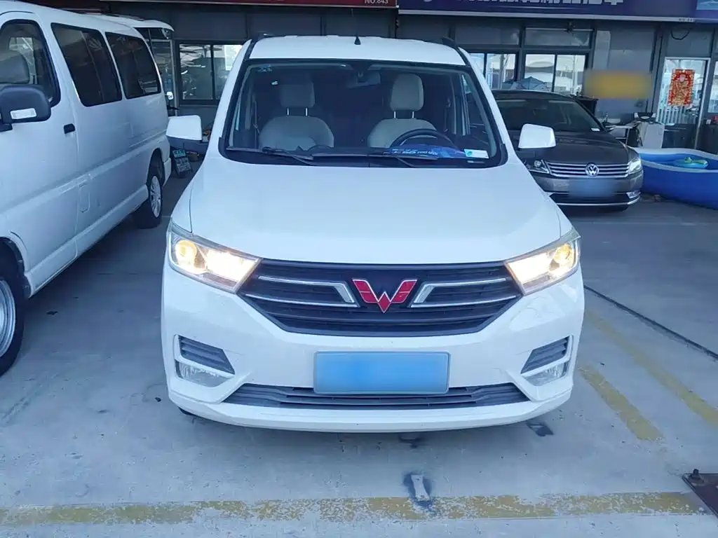 Hongguang 2021 facelift 1.5L S standard electric power assist LAR купить на сайте DeffCars