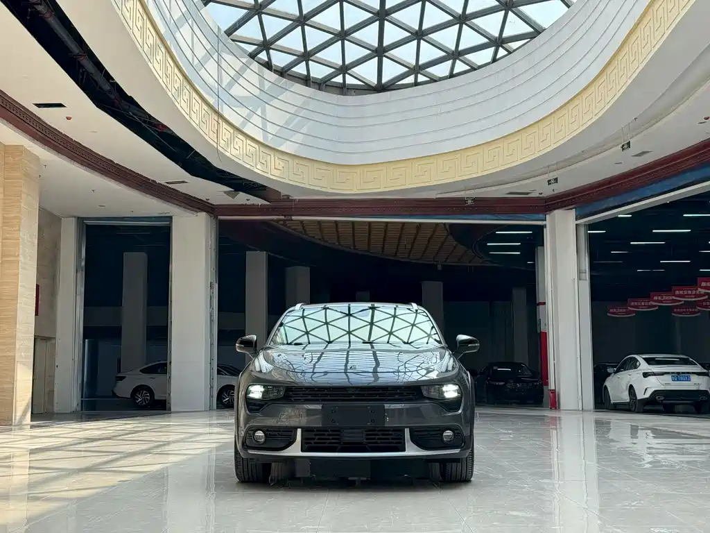 Lynk & Co 02 2019 1.5T DCT two-wheel drive Pro version National VI купить на сайте DeffCars