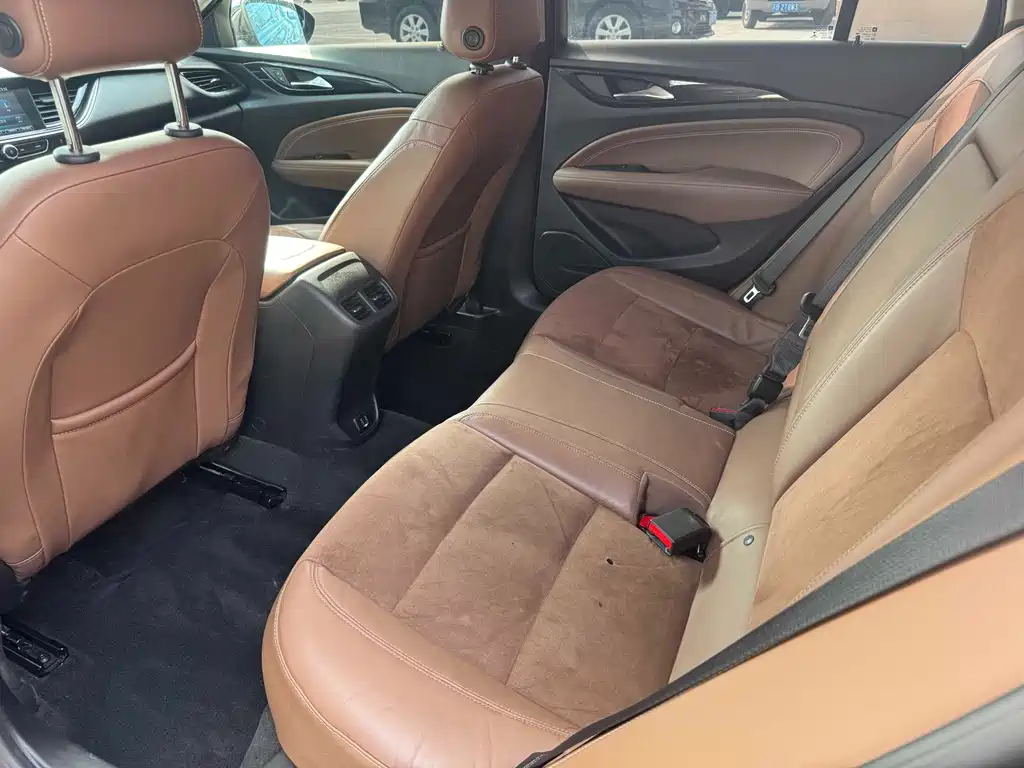 Regal 2019 20T Elite National V купить на сайте DeffCars