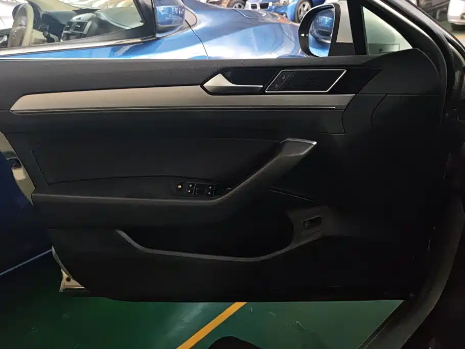 Magotan 2017 330TSI DSG comfort model купить на сайте DeffCars