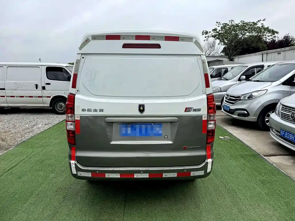 New Hiace X30L 2023 1.5L Fortune Edition Van 2/5 Seats Air-conditioned Version SWC15M купить на сайте DeffCars
