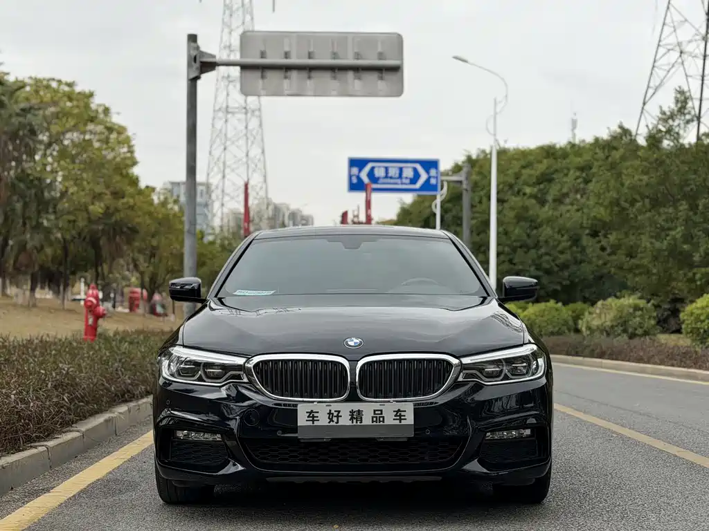 BMW 5 Series 2018 facelift 530Li leading M sports package купить на сайте DeffCars