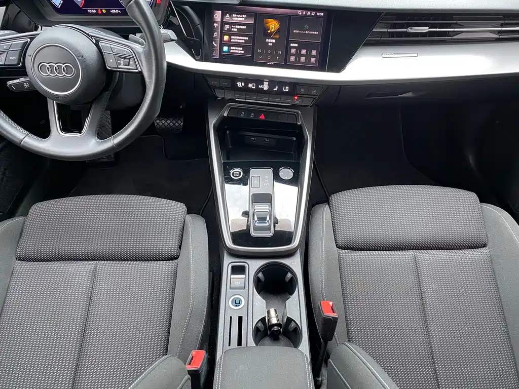 Audi A3 2021 Sportback 35 TFSI aggressive sports model купить на сайте DeffCars