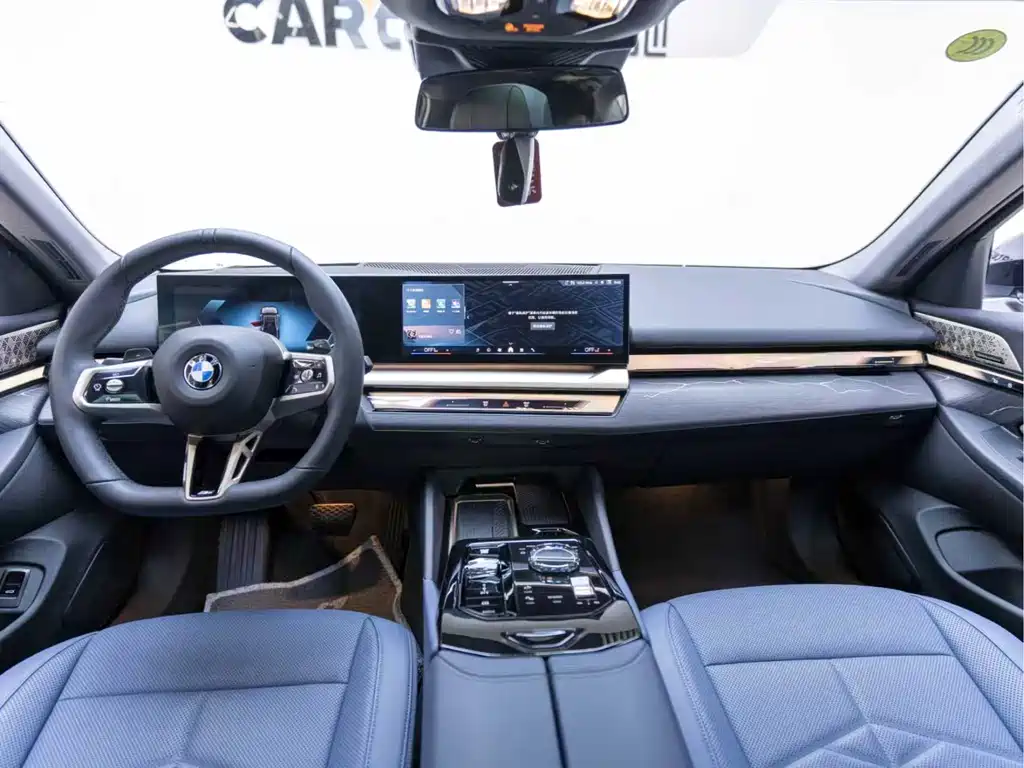 BMW 5 Series 2024 530Li Exclusive M Sports Package купить на сайте DeffCars
