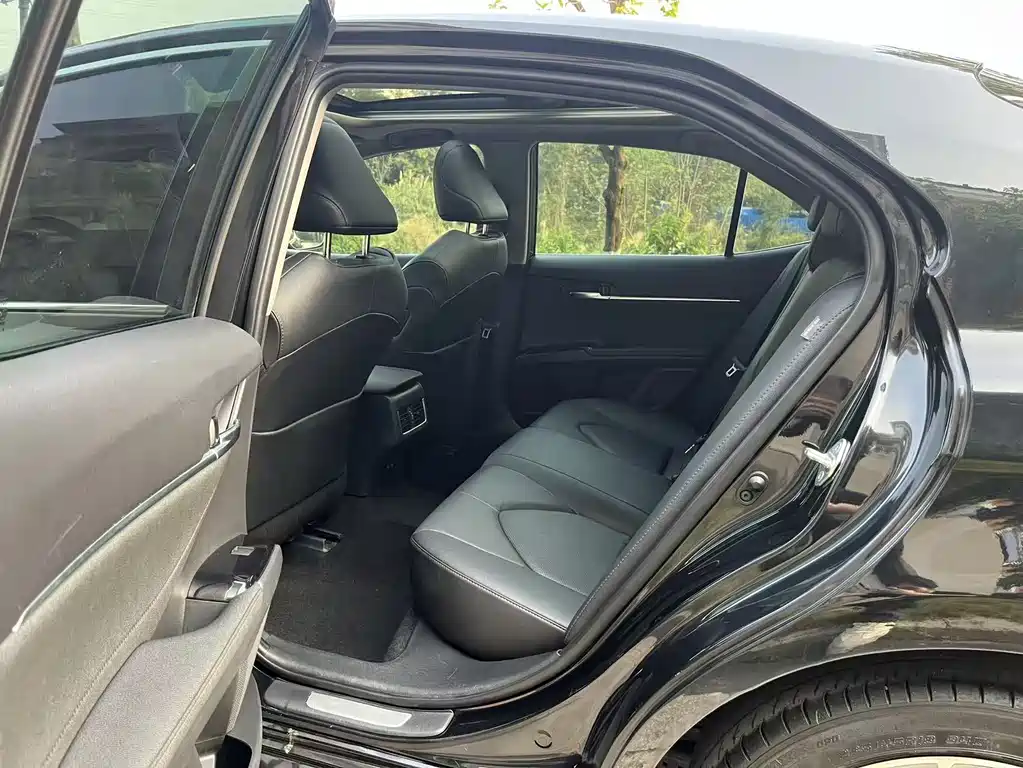 Camry 2021 2.5G Deluxe Edition купить на сайте DeffCars