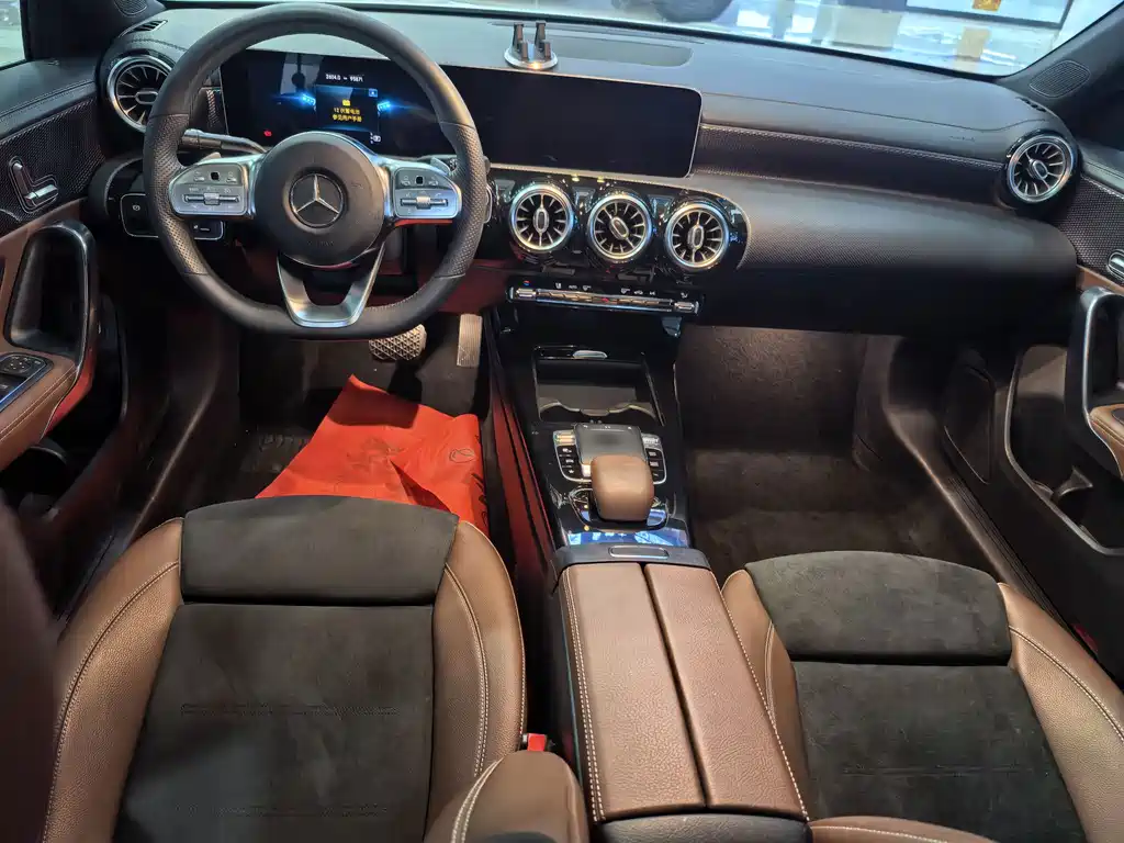 Mercedes-Benz A-Class 2020 A 200 L Sports Sedan купить на сайте DeffCars