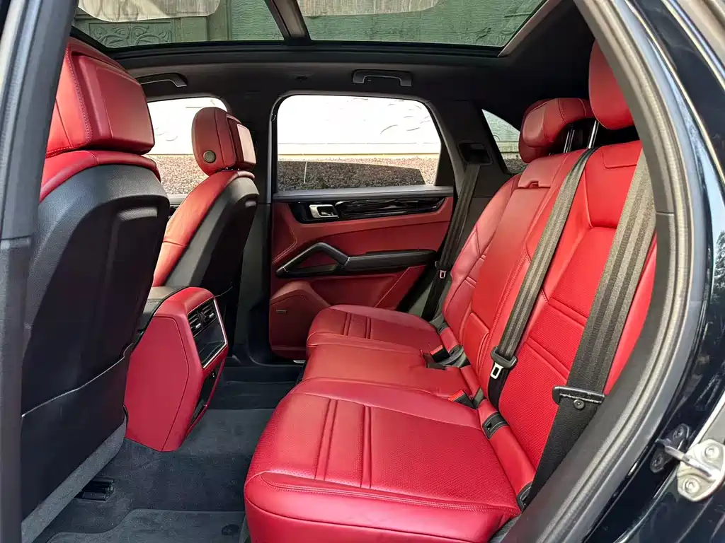 Cayenne 2022 Cayenne 3.0T Platinum Edition купить на сайте DeffCars