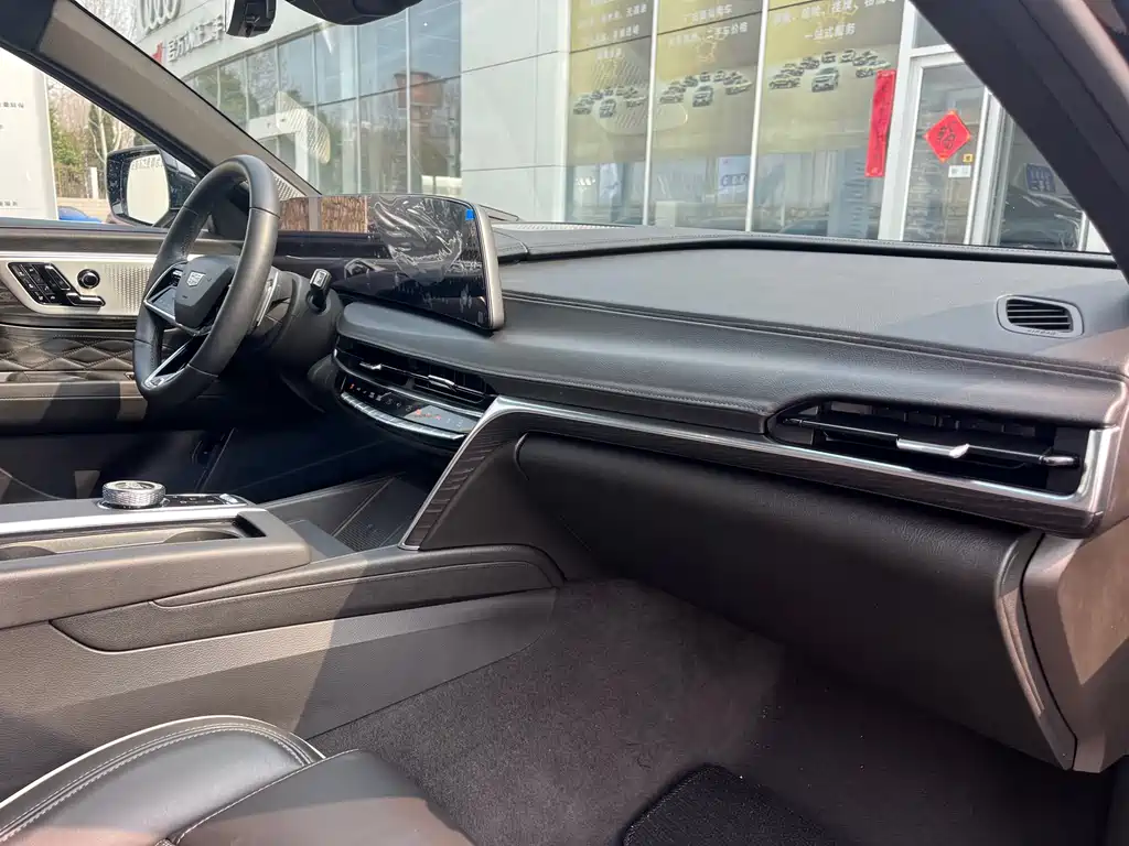 Cadillac CT6 2023 28T Platinum Type купить на сайте DeffCars
