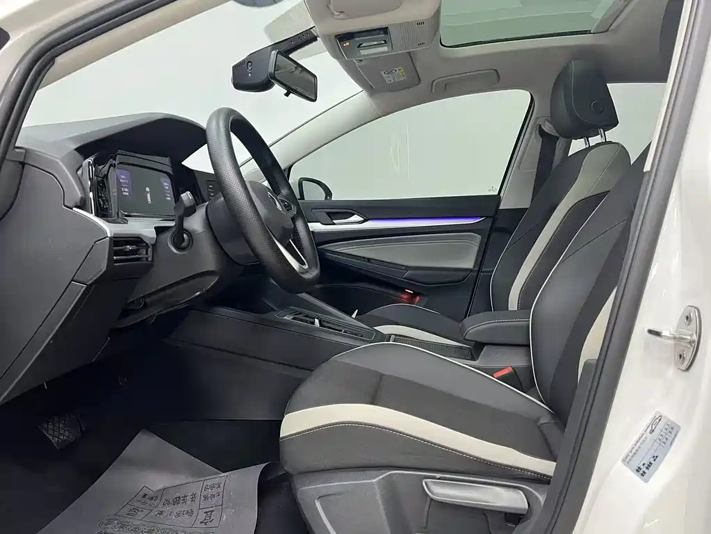 Golf 2023 facelift 280TSI DSG Pro купить на сайте DeffCars