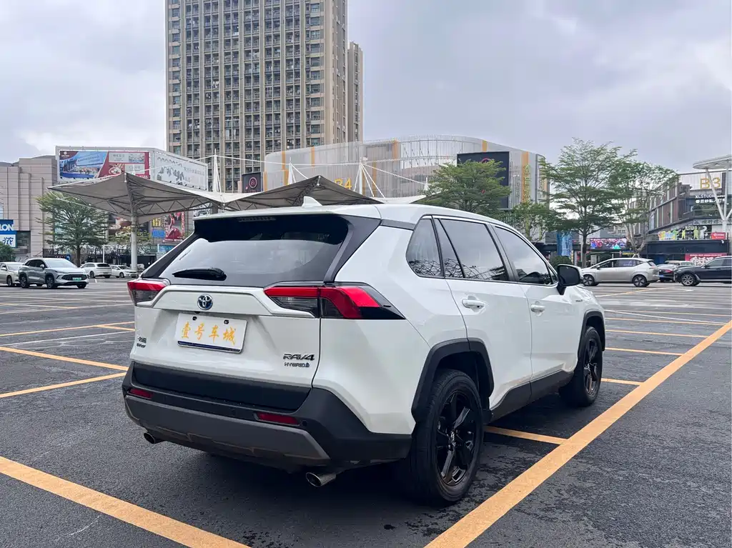 RAV4 Rongfang 2020 dual engine 2.5L E-CVT four-wheel drive elite PLUS version купить на сайте DeffCars
