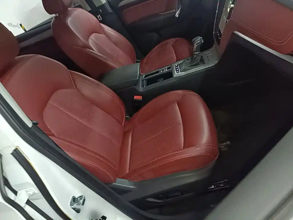 Roewe RX5 2016 30T 4WD Automatic Internet Smart Edition купить на сайте DeffCars