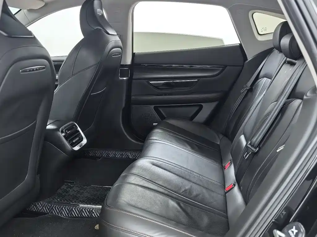 Xpeng P7 2022 model 625E купить на сайте DeffCars