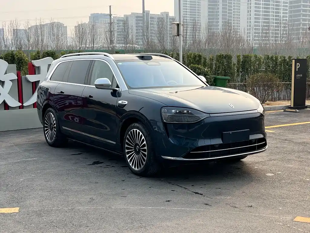 Wenjie M9 2025 extended range Ultra version 52kWh 6-seater version (192-line lidar) купить на сайте DeffCars