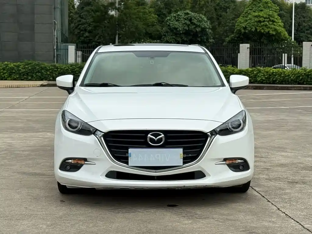Mazda3 Angkesela 2019 Cloud Control Edition Sedan 1.5L Automatic Luxury Type National V купить на сайте DeffCars