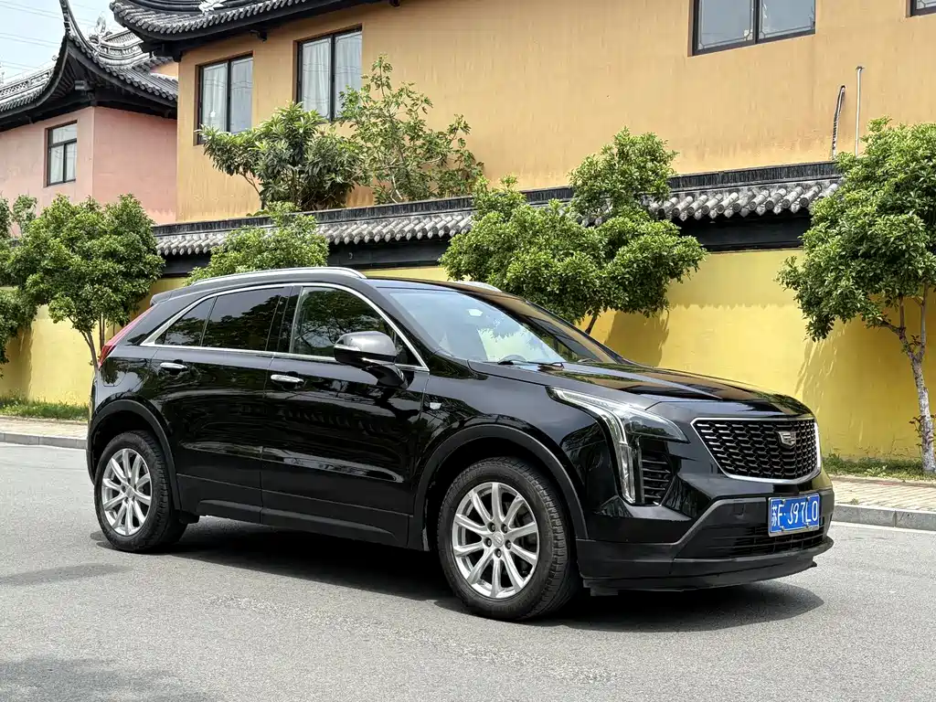 Cadillac XT4 2018 28T two-wheel drive technology купить на сайте DeffCars