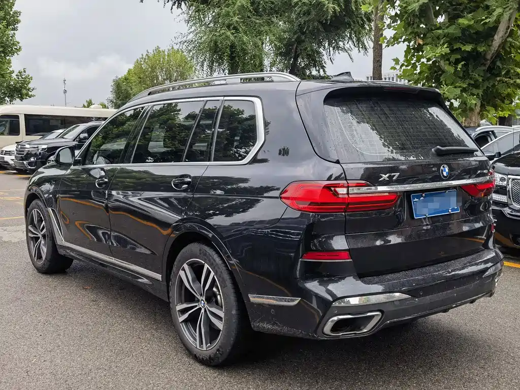 BMW X7 2022 xDrive40i Exclusive M Sports Package купить на сайте DeffCars