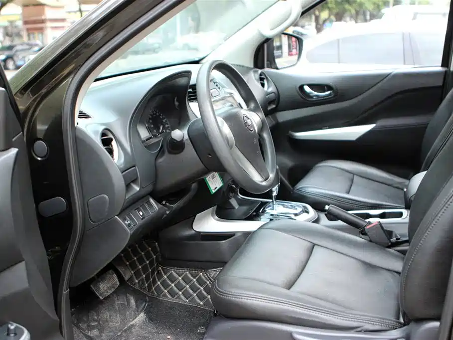 Navara 2017 2.5L automatic four-wheel drive luxury version QR25 купить на сайте DeffCars