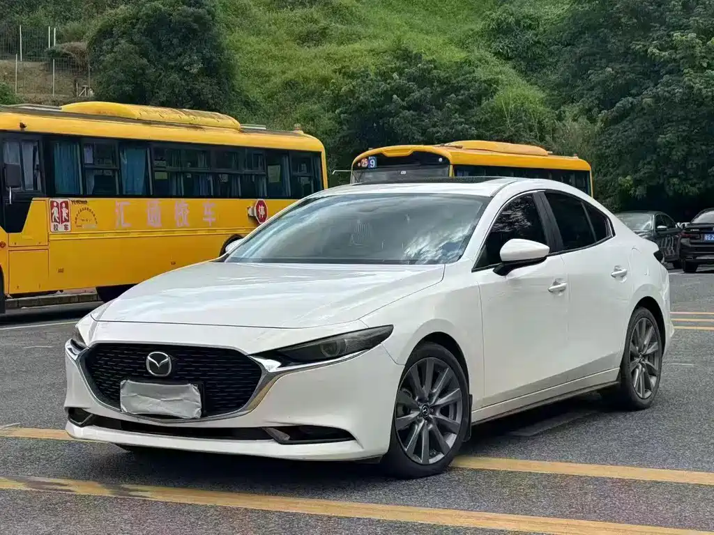 Mazda Axela 2021 2.0L Automatic Quality Edition купить на сайте DeffCars