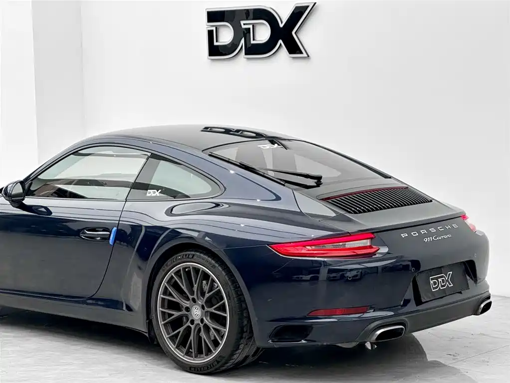 Porsche 911 2016 Carrera 3.0T купить на сайте DeffCars