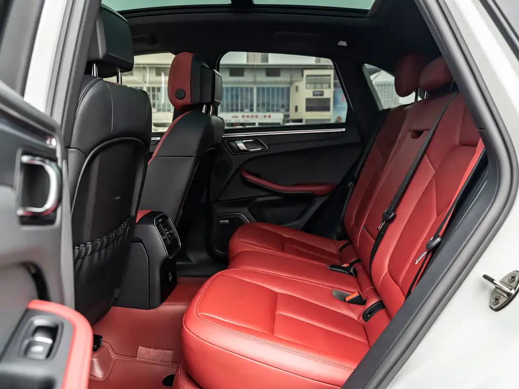 Macan 2023 Macan 2.0T купить на сайте DeffCars