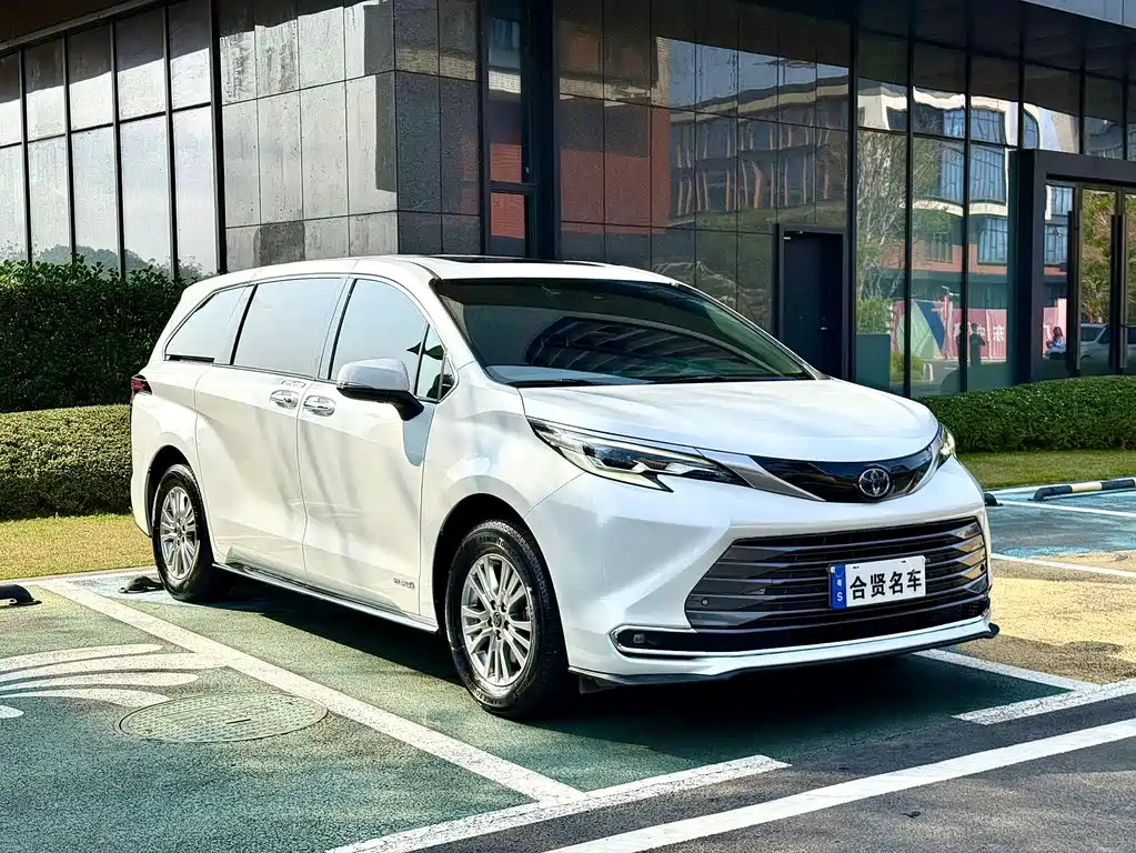 SIENNA 2021 2.5L Hybrid Premium Edition купить на сайте DeffCars