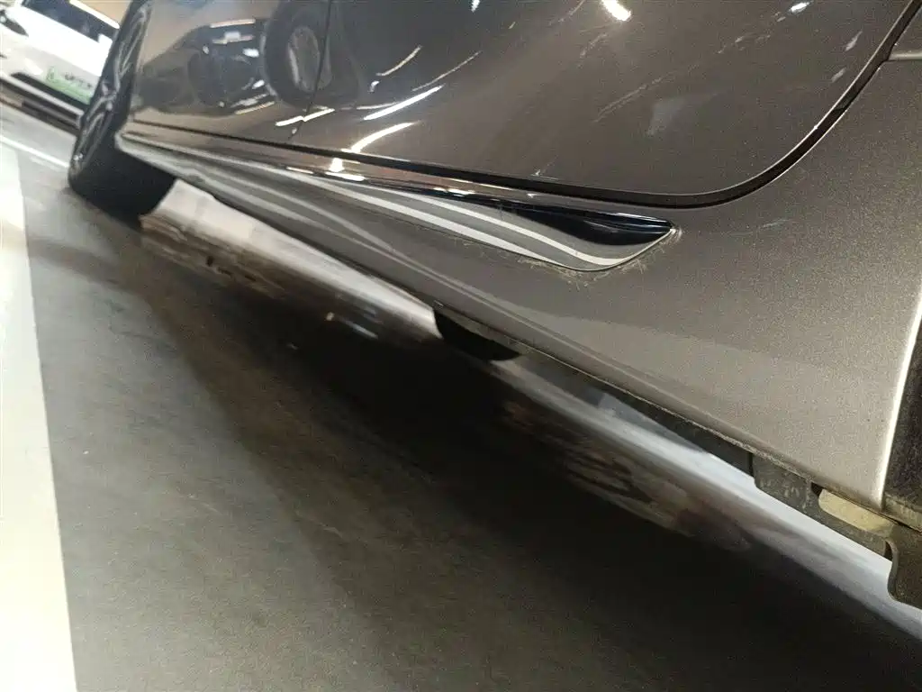 Camry 2023 2.5G Deluxe Edition купить на сайте DeffCars