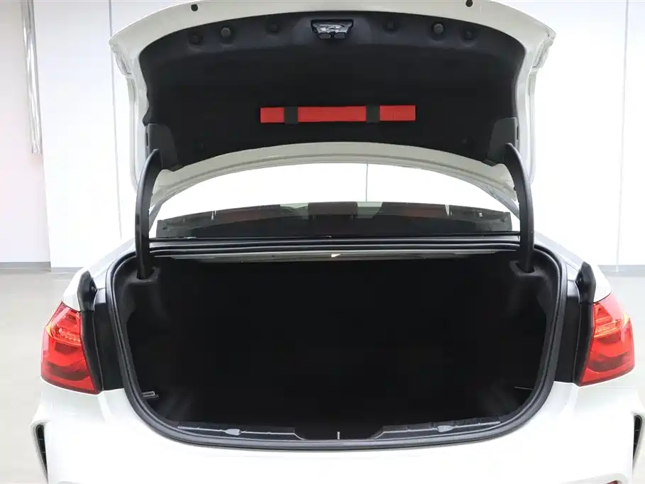 BMW 1 Series 2022 125i M Sports Night Edition купить на сайте DeffCars