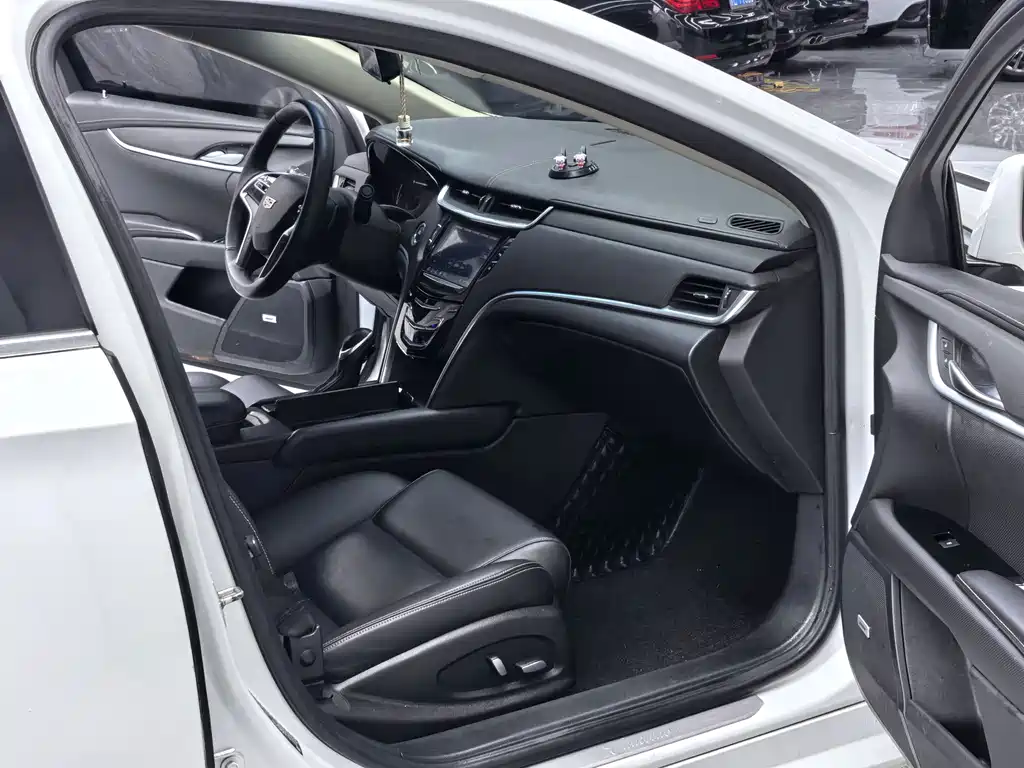 Cadillac XTS 2018 28T Technology купить на сайте DeffCars