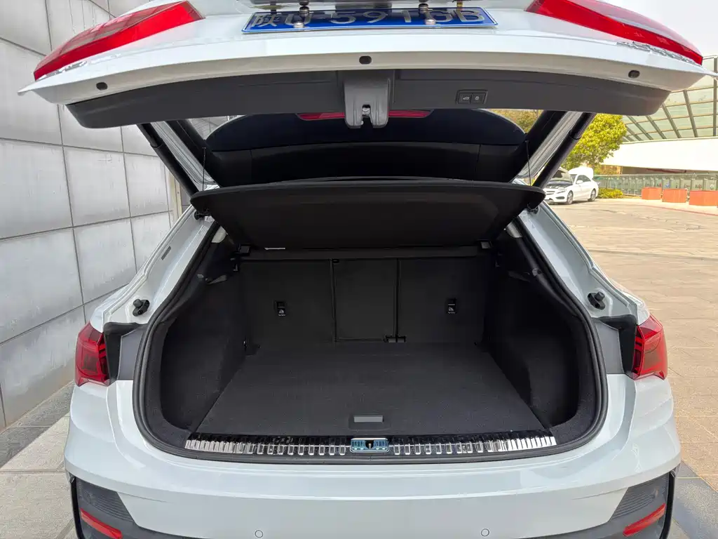 Audi Q3 Sportback 2022 40 TFSI Fashion Model купить на сайте DeffCars