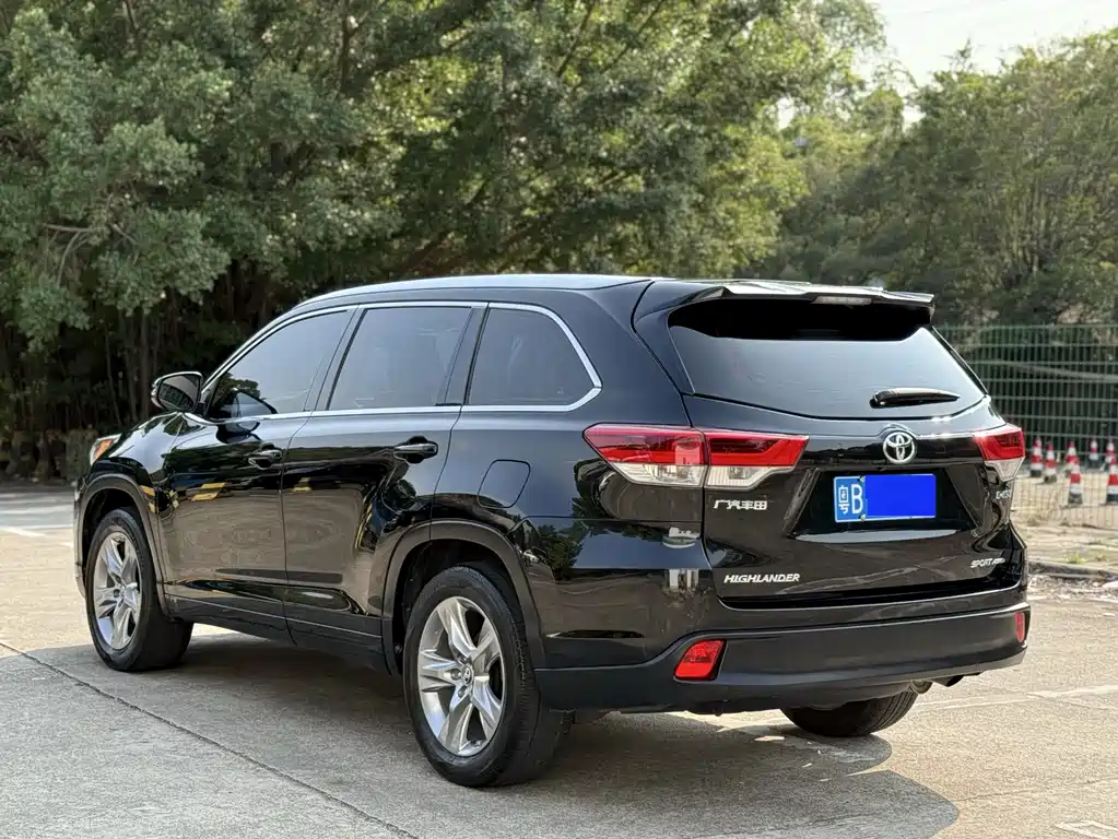 Highlander 2021 2.0T four-wheel drive luxury version 7 seats купить на сайте DeffCars