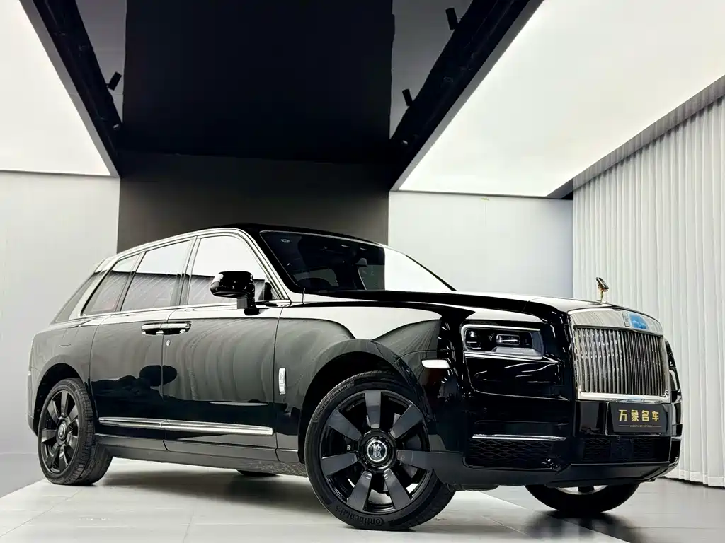 Cullinan 2018 five-seater version купить на сайте DeffCars