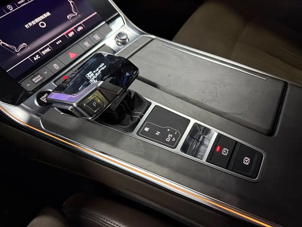 Audi A7L 2022 45 TFSI S-line Dream Building New Edition купить на сайте DeffCars