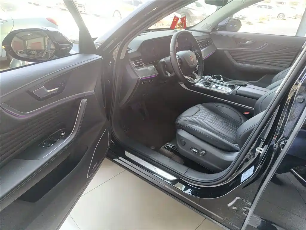 Hongqi HS5 2023 2.0T four-wheel drive Qixiang Pro version купить на сайте DeffCars