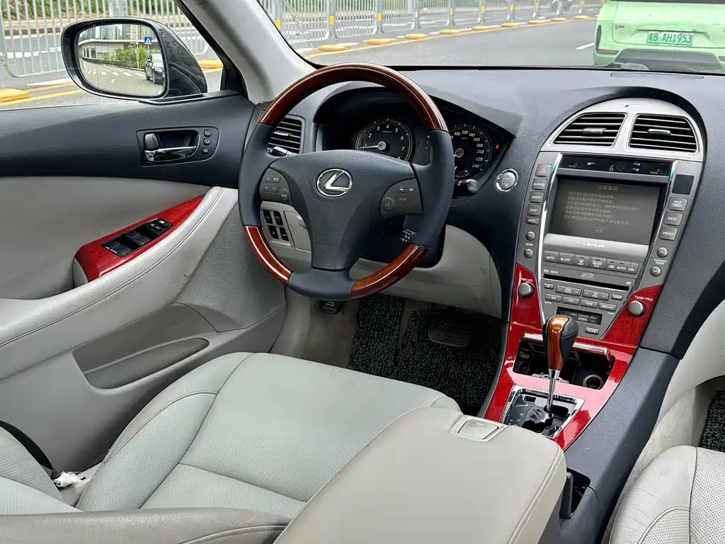 Lexus ES 2006 350 Deluxe Edition купить на сайте DeffCars
