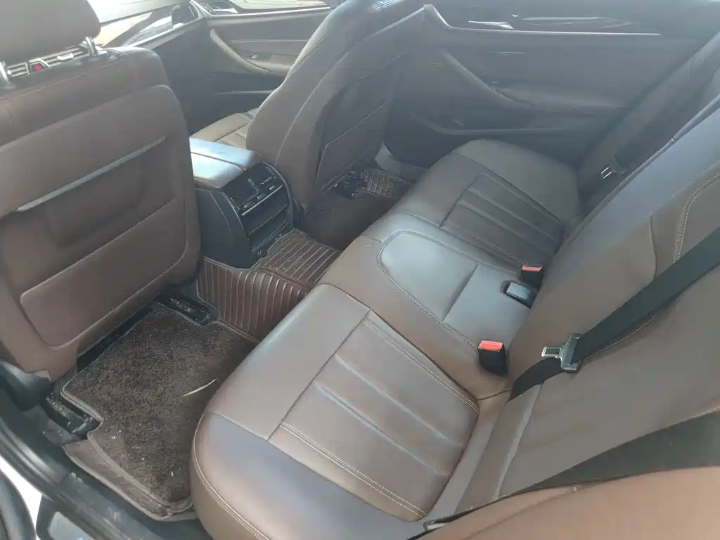 BMW 5 Series 2019 525Li M Sports Package купить на сайте DeffCars