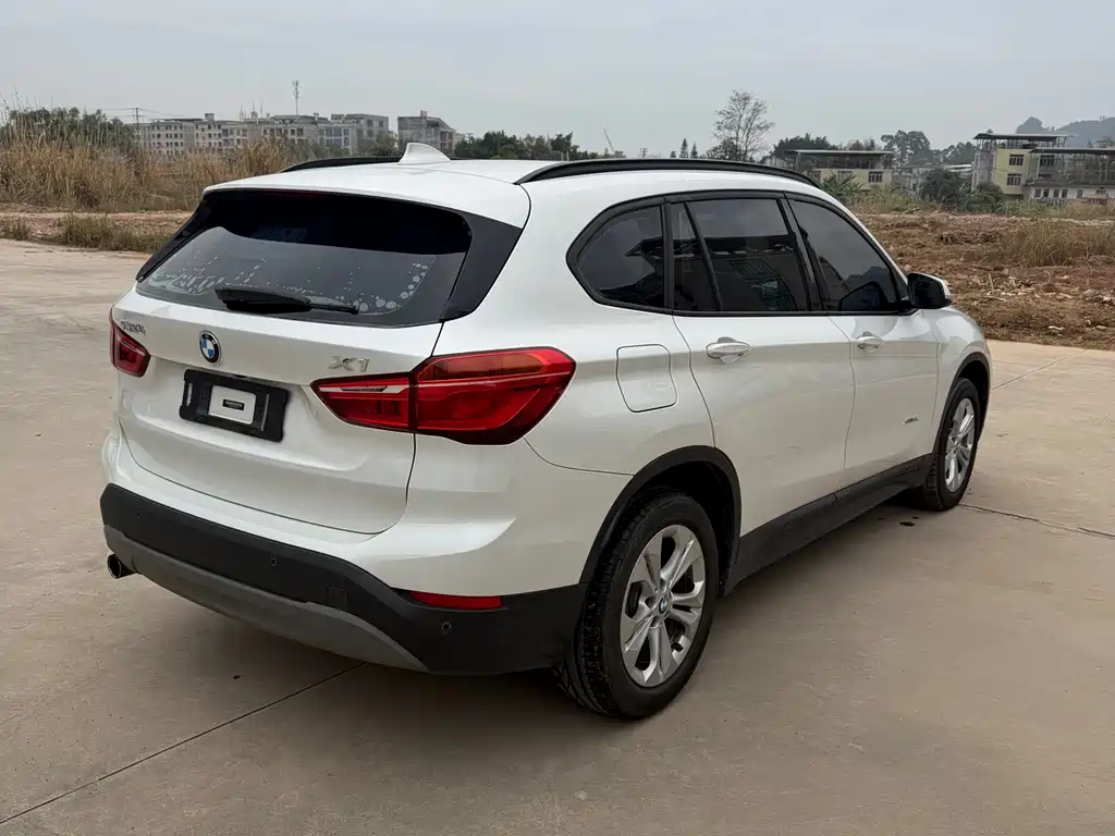 BMW X1 2016 sDrive18Li Exclusive Model купить на сайте DeffCars