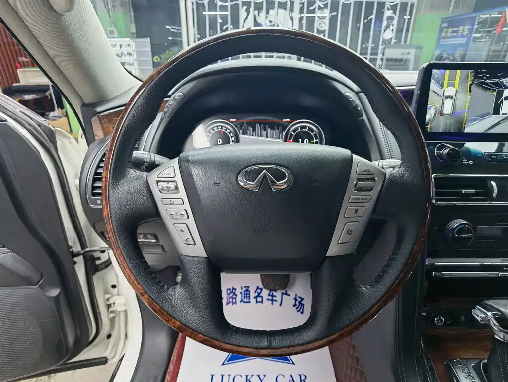 Infiniti QX80 2016 5.6L 4WD купить на сайте DeffCars