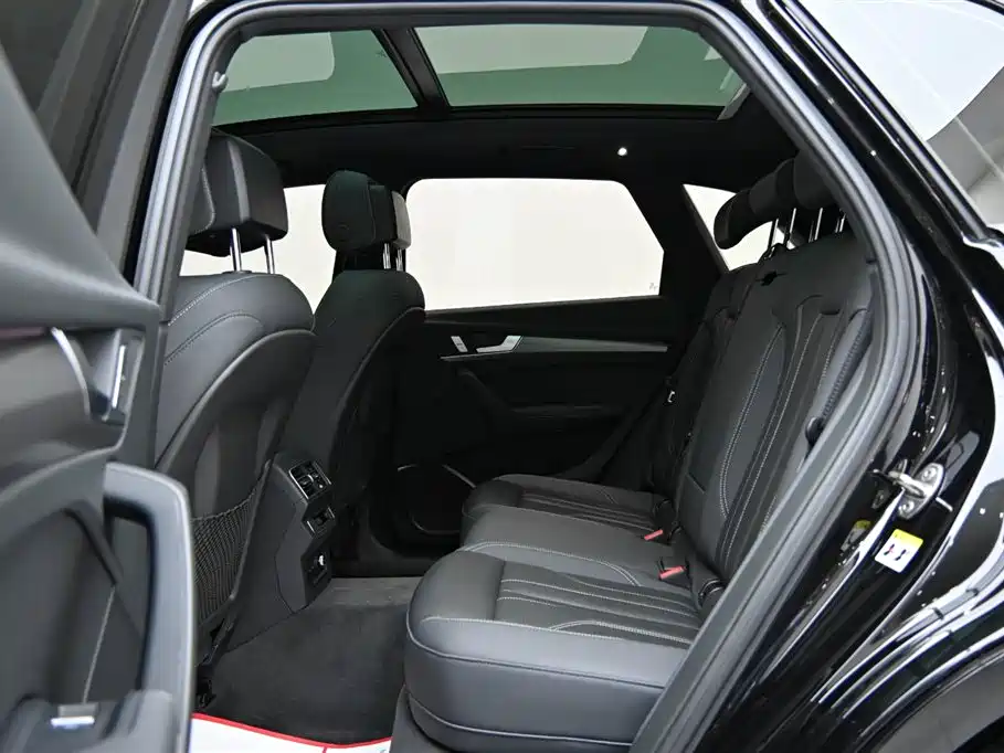 Audi Q5L 2023 40T luxury and dynamic model купить на сайте DeffCars