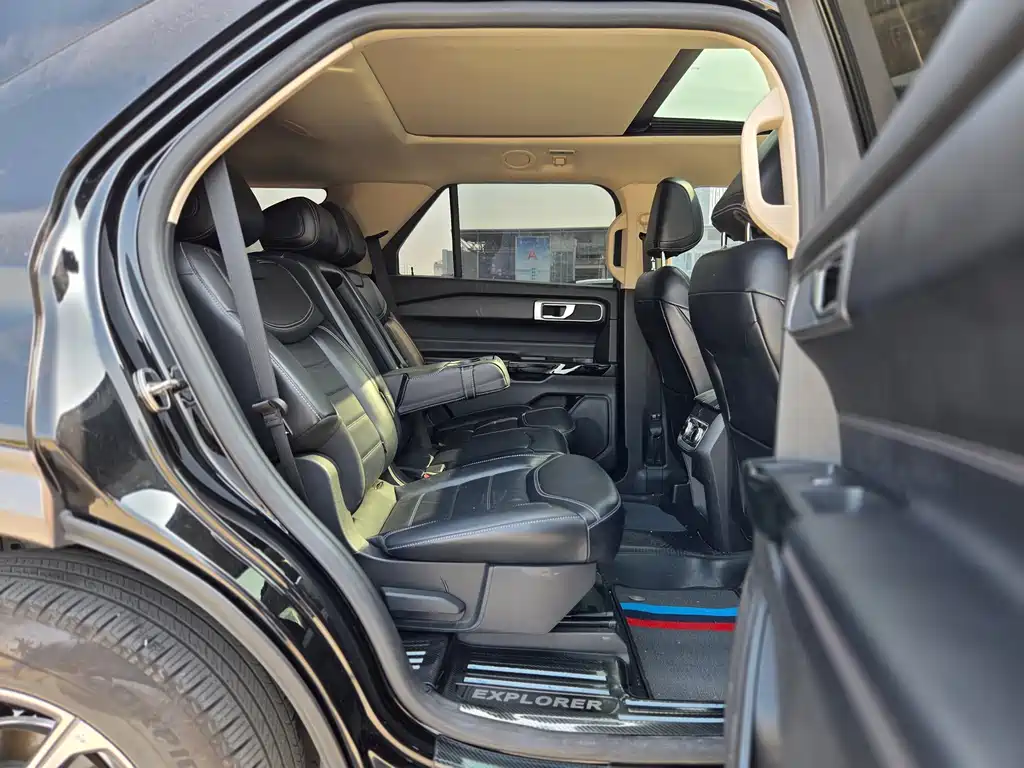 Explorer 2023 EcoBoost 285 four-wheel drive style plus version 7 seats купить на сайте DeffCars