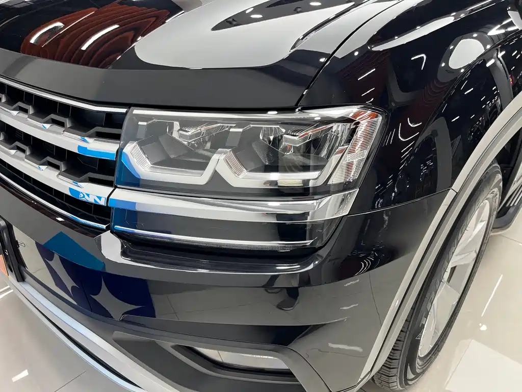 Touron 2020 380TSI four-wheel drive comfort version National VI купить на сайте DeffCars