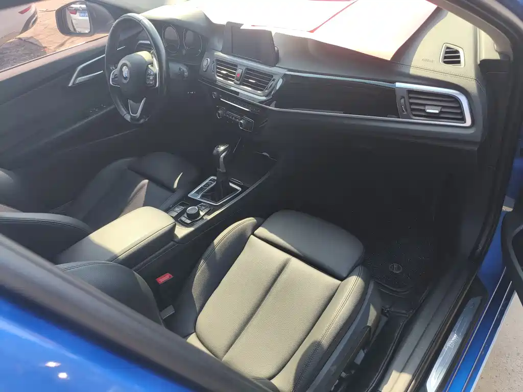 BMW 1 Series 2017 118i Sports купить на сайте DeffCars