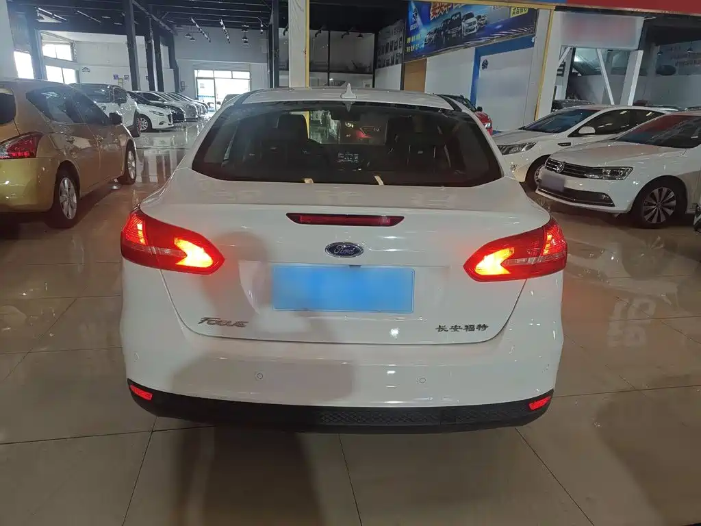 Focus 2017 sedan 1.6L automatic stylish Senova Zhixing version купить на сайте DeffCars