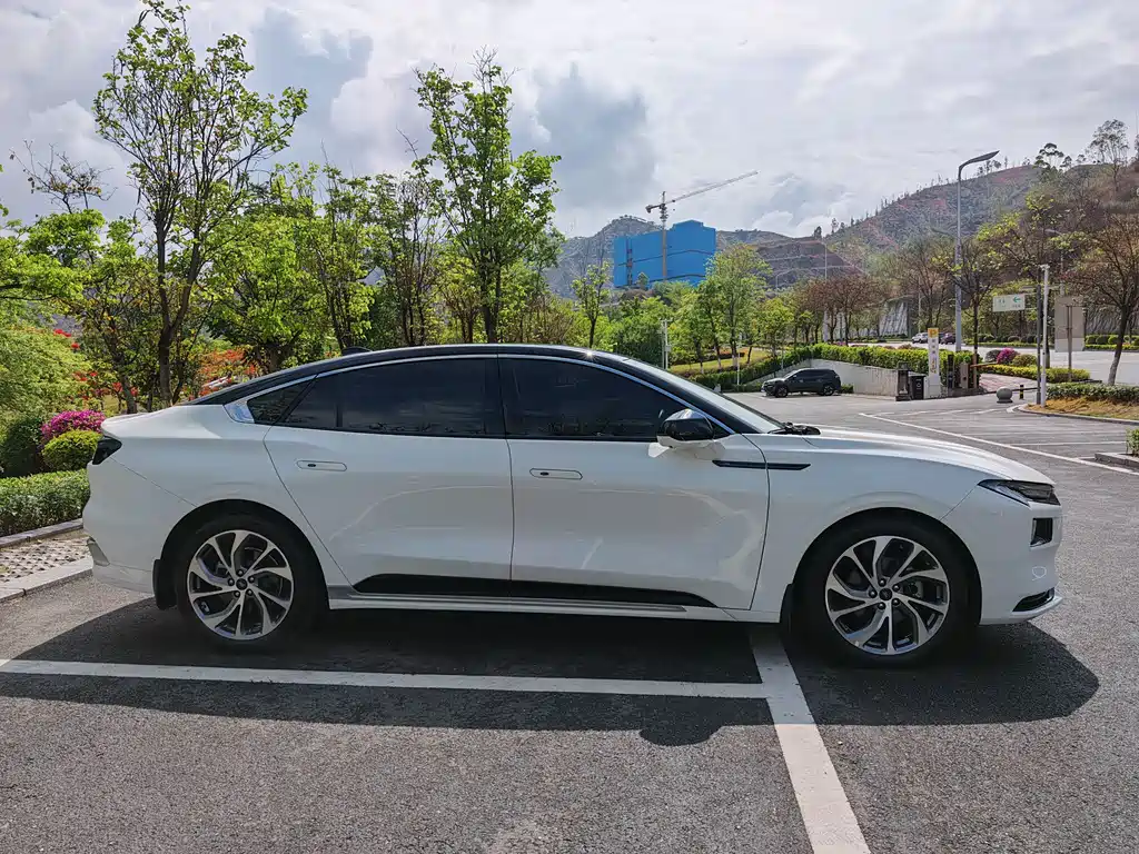 Mondeo 2023 EcoBoost 245 Extreme купить на сайте DeffCars