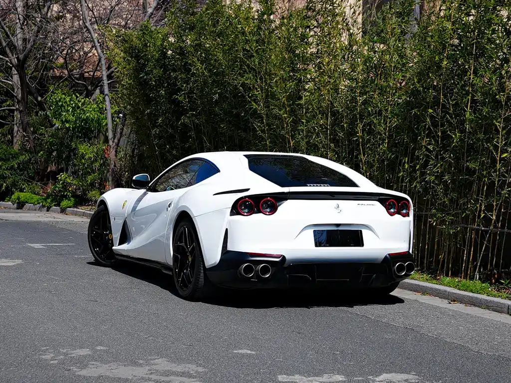 Ferrari 812 2017 6.5L Superfast купить на сайте DeffCars