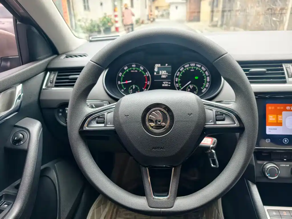 Octavia 2019 1.5L Automatic Intelligent Travel Comfort Edition National VI купить на сайте DeffCars