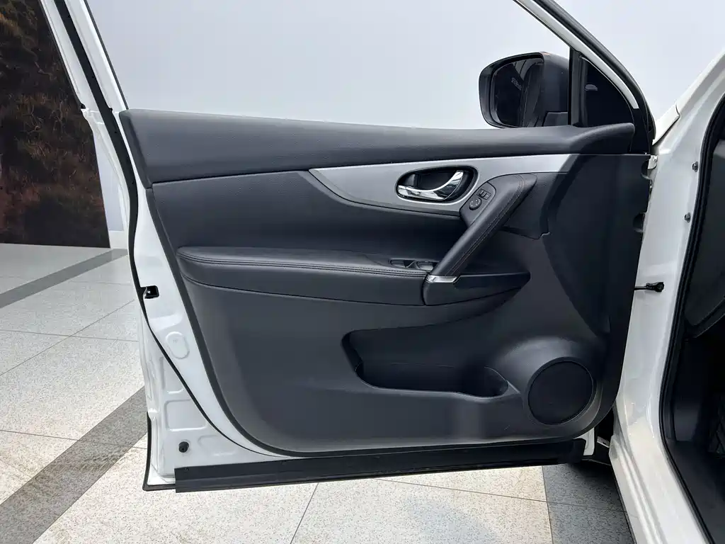 Qashqai 2022 2.0L CVT XV Prem Deluxe Edition купить на сайте DeffCars
